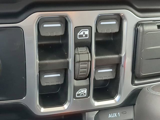 New 2024 Jeep Wrangler Sahara w/ Technology Group image 31