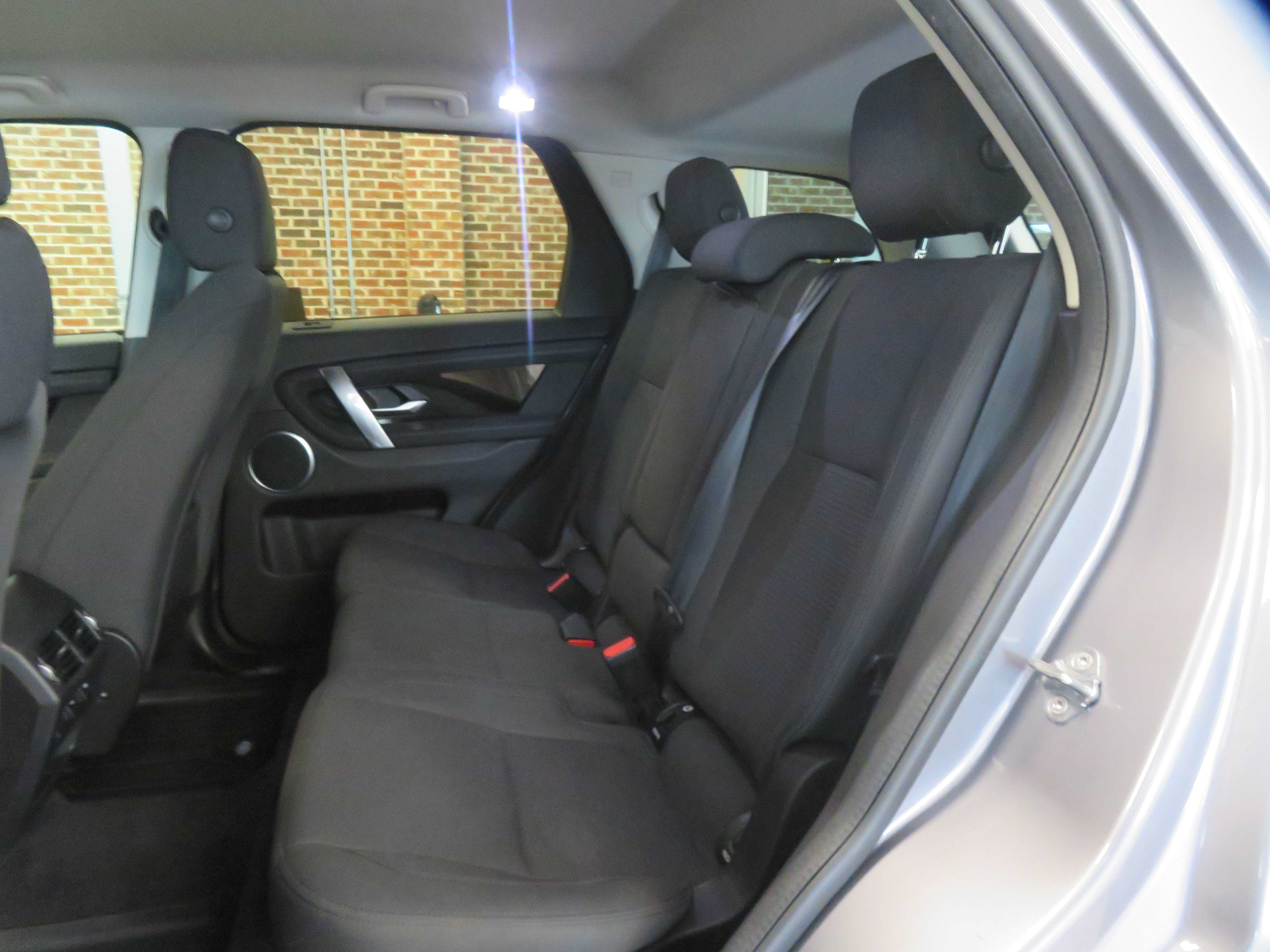 Used 2020 Land Rover Discovery Sport AWD/4WD image 19