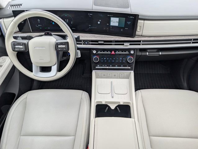 Used 2024 Hyundai Santa Fe Calligraphy image 5