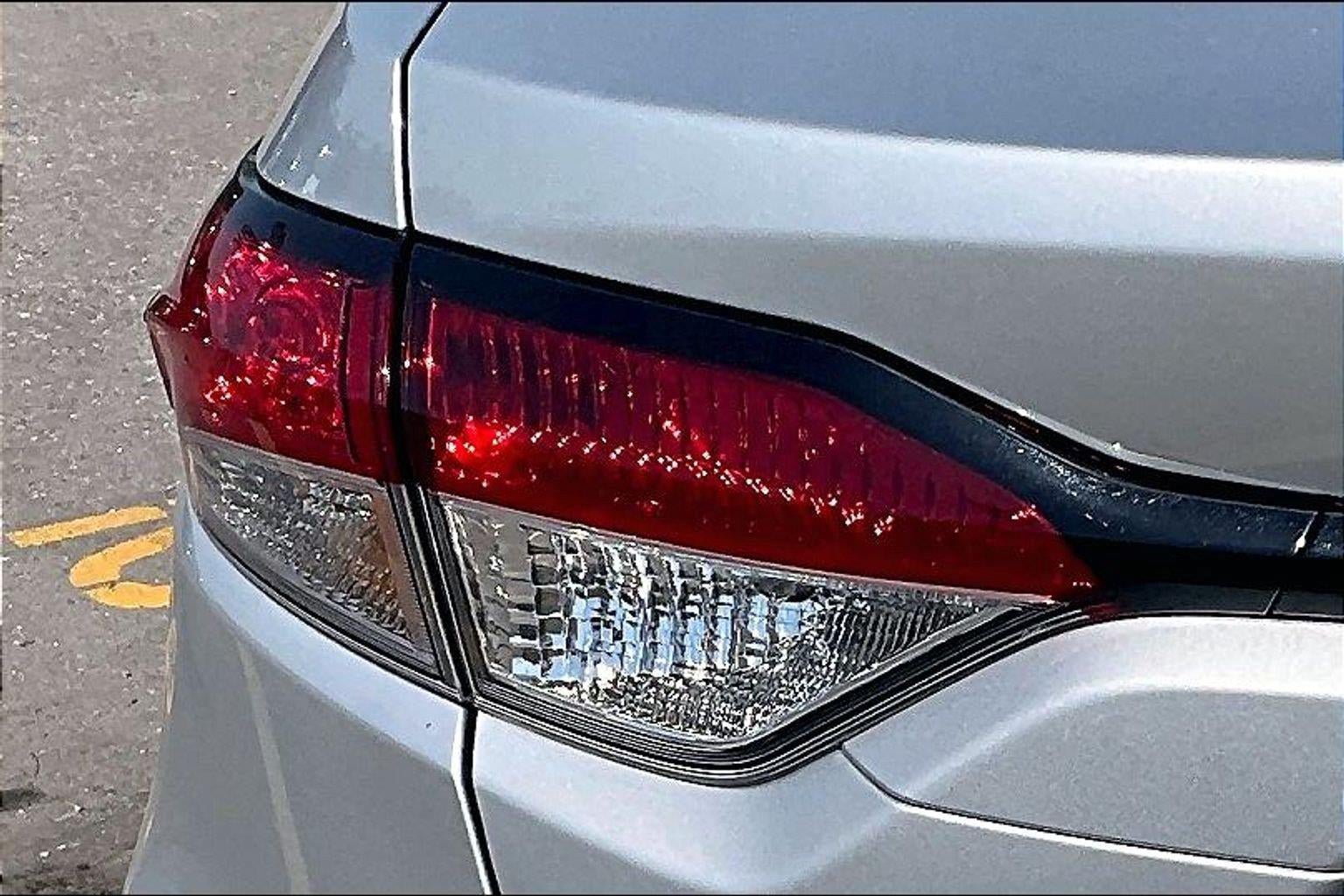 Used 2025 Toyota Corolla LE FWD image 29