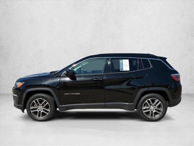 Used 2018 Jeep Compass Latitude w/ Popular Equipment Group FWD image 9