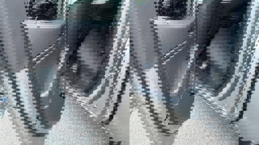 New 2026 Chevrolet Colorado W/T w/ WT Custom Package image 15