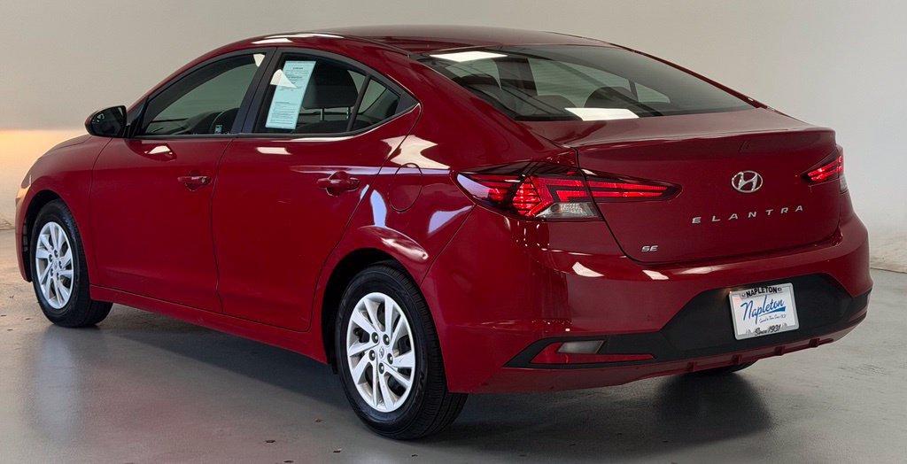 Used 2020 Hyundai Elantra SE FWD image 4