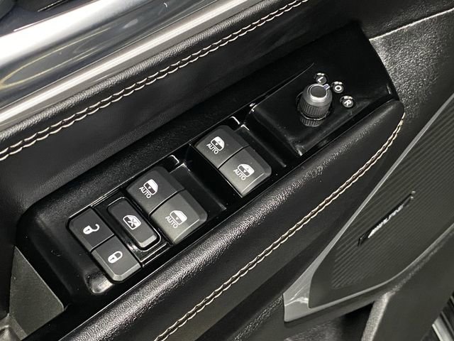 Used 2023 Jeep Wagoneer L Series III w/ Preferred Equipment Group image 34