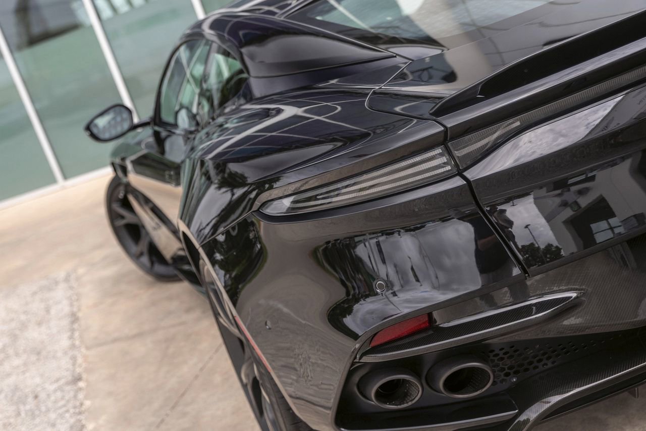 Used 2019 Aston Martin DBS Superleggera RWD image 24