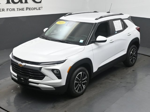 Used 2025 Chevrolet TrailBlazer LT AWD/4WD image 52