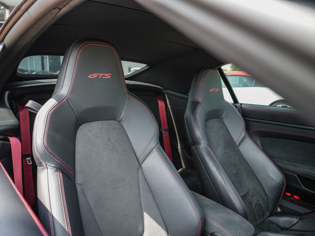 Used 2024 Porsche 911 Carrera GTS RWD image 36