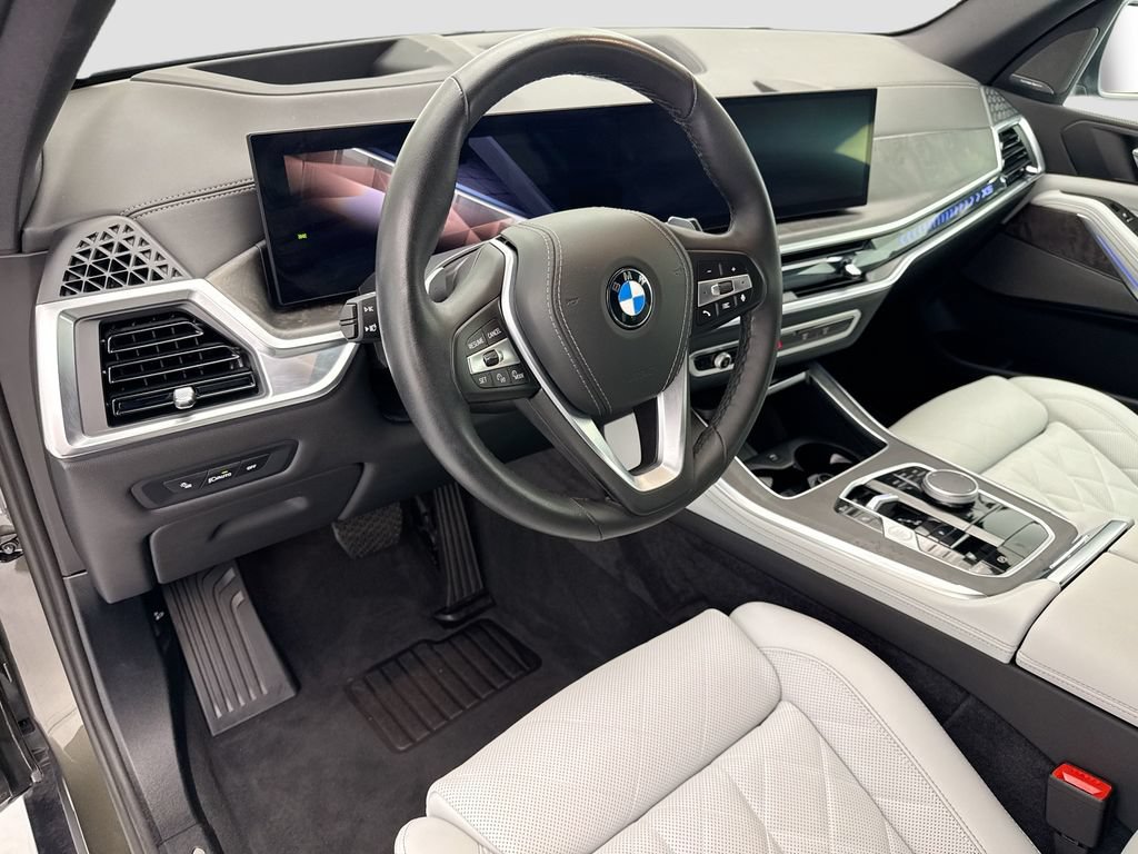 Used 2026 BMW X5 sDrive40i w/ Climate Comfort Package RWD image 9