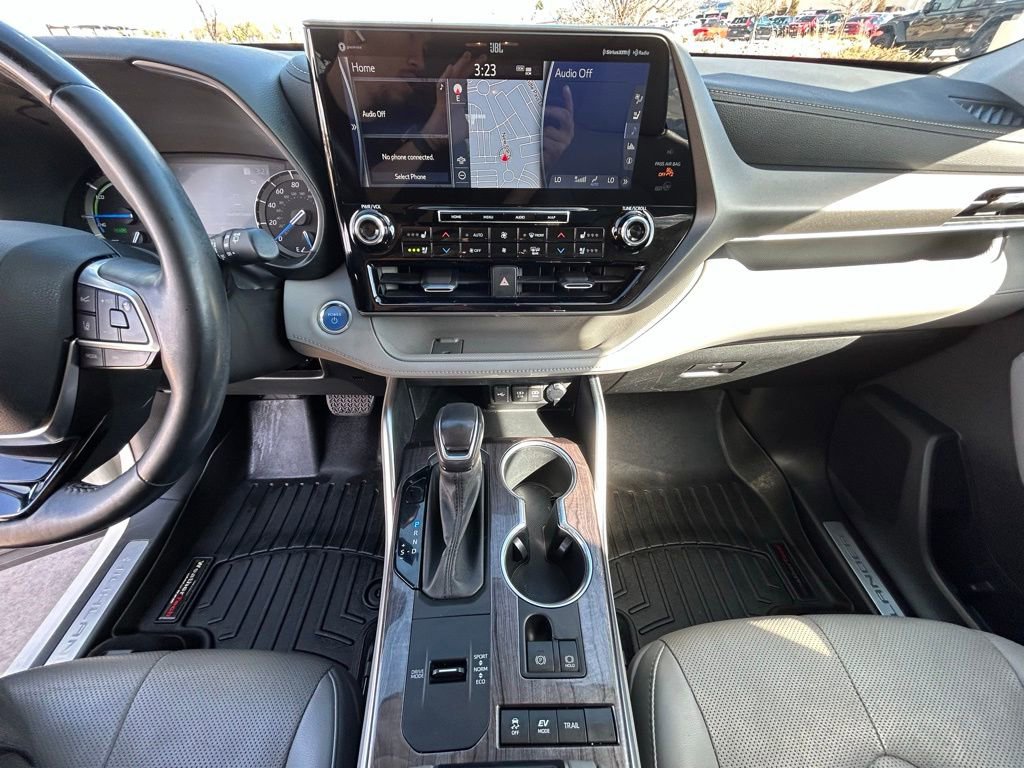 Used 2021 Toyota Highlander Limited image 17