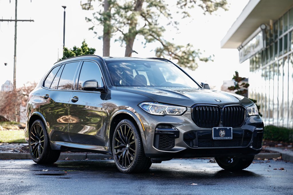 Used 2022 BMW X5 xDrive40i w/ M Sport Package image 1