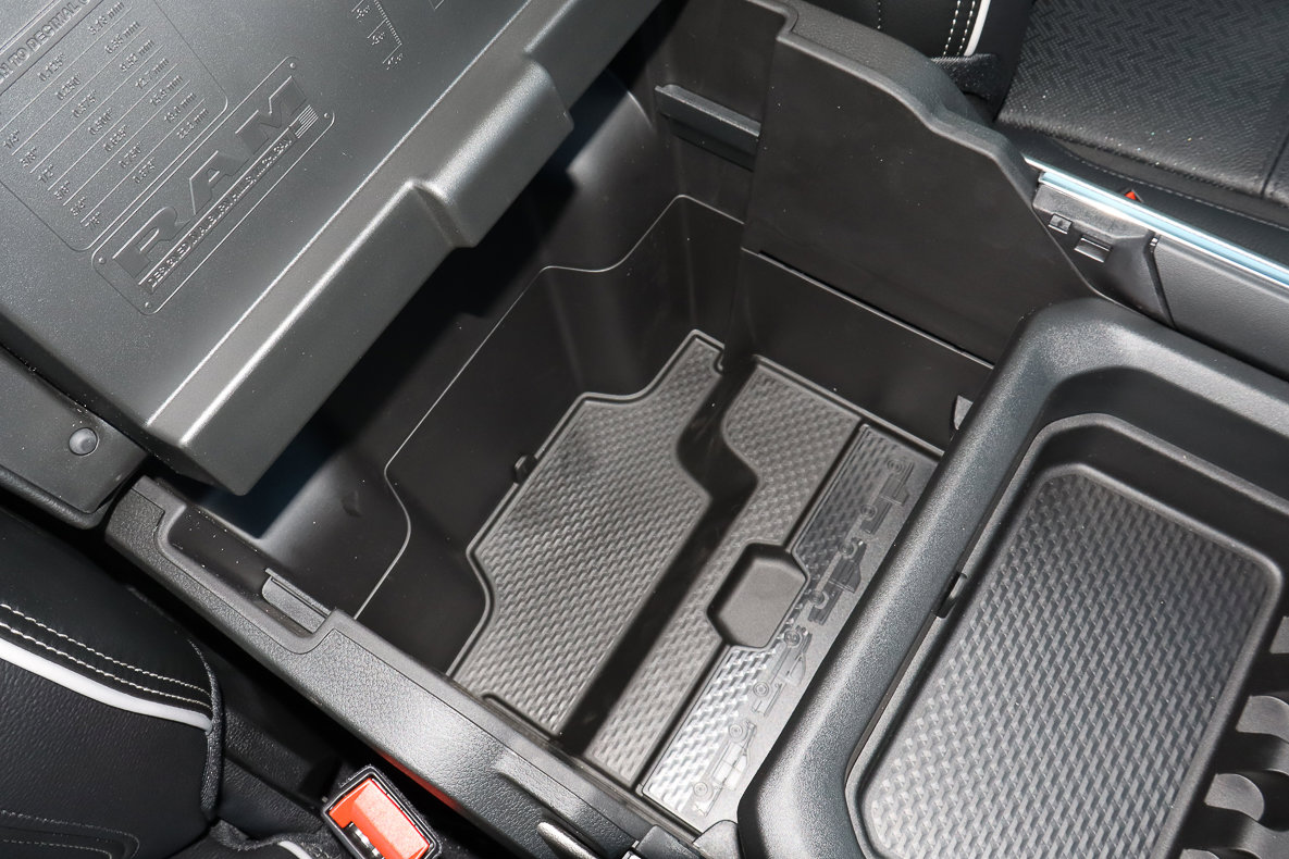 New 2026 RAM 2500 Laramie w/ Night Edition image 38