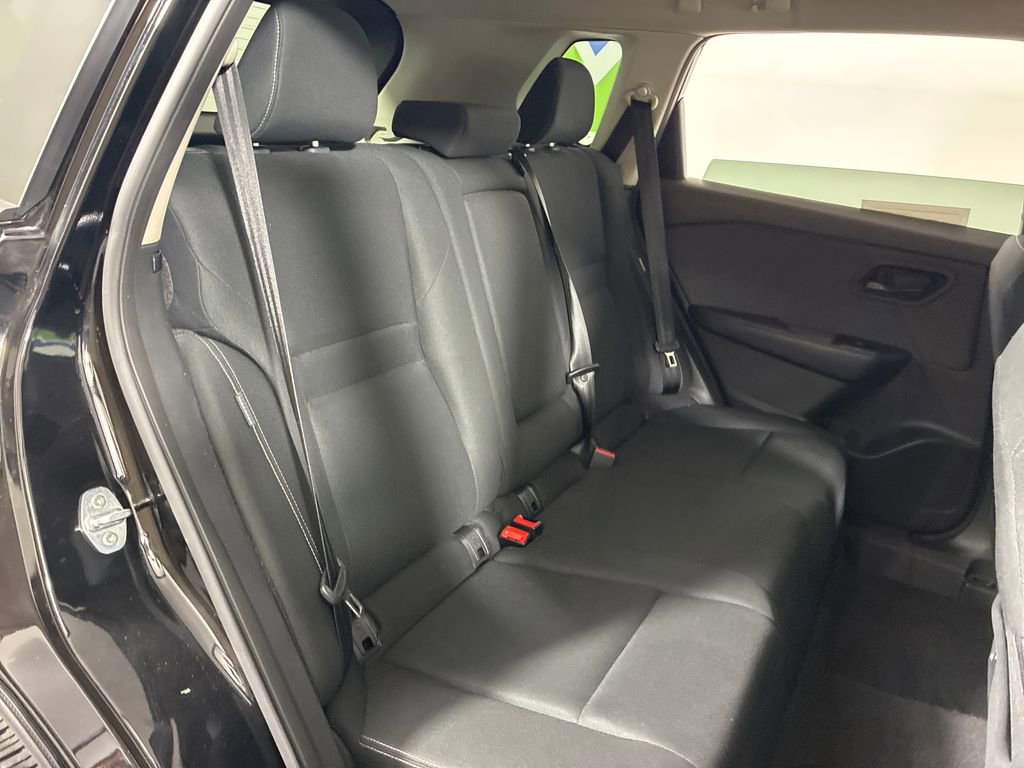 Used 2023 Nissan Rogue S AWD/4WD image 29