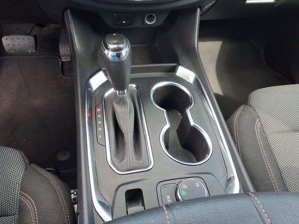 Used 2020 Chevrolet Traverse LS image 14