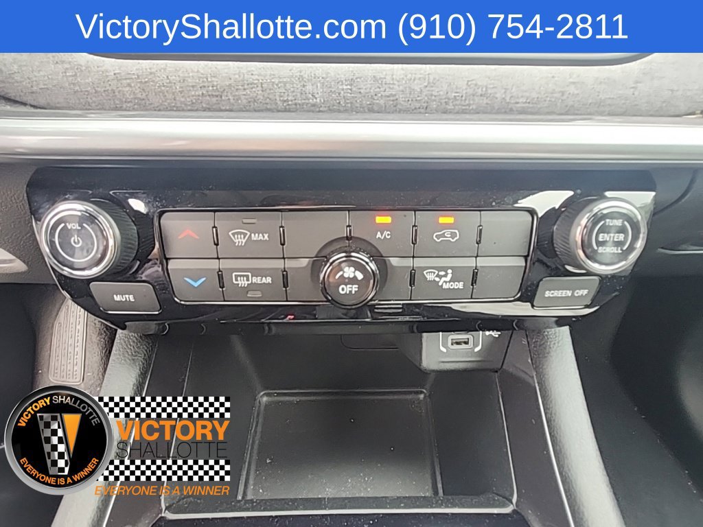 Used 2022 Jeep Compass Latitude w/ Sun and Sound Group AWD/4WD image 8