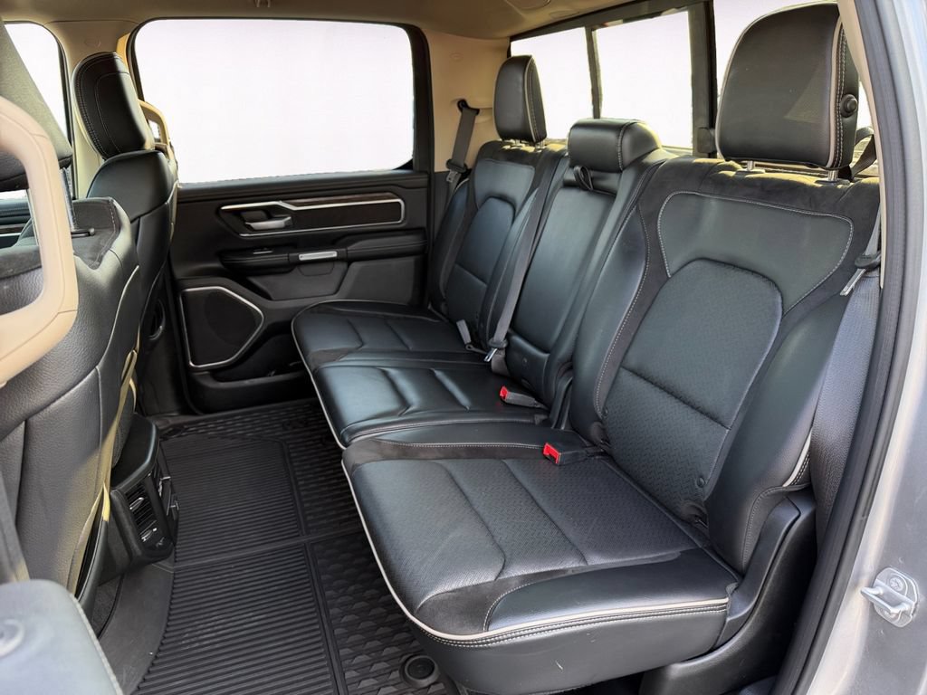Used 2019 RAM 1500 Laramie AWD/4WD image 13