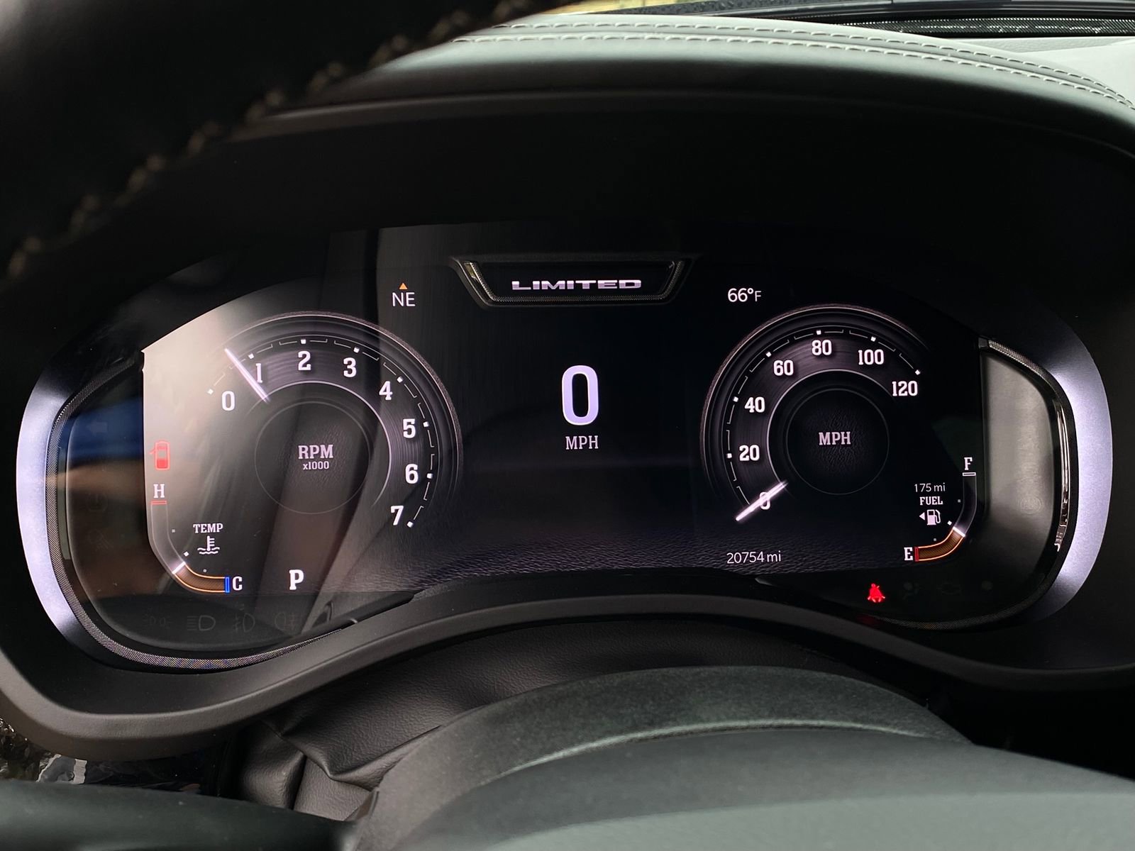 Used 2025 RAM 1500 Limited w/ Body Color Bumper Group image 27