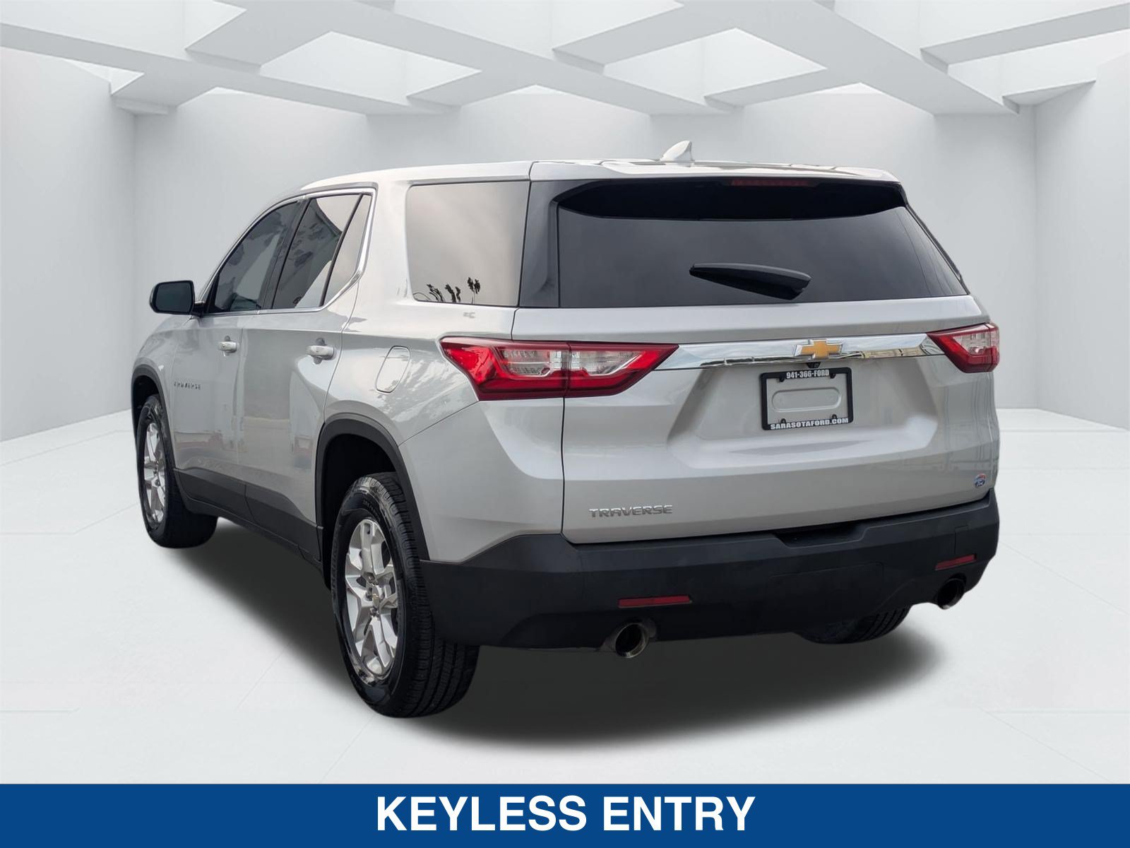 Used 2020 Chevrolet Traverse LS w/ LPO, Floor Liner Package FWD image 7