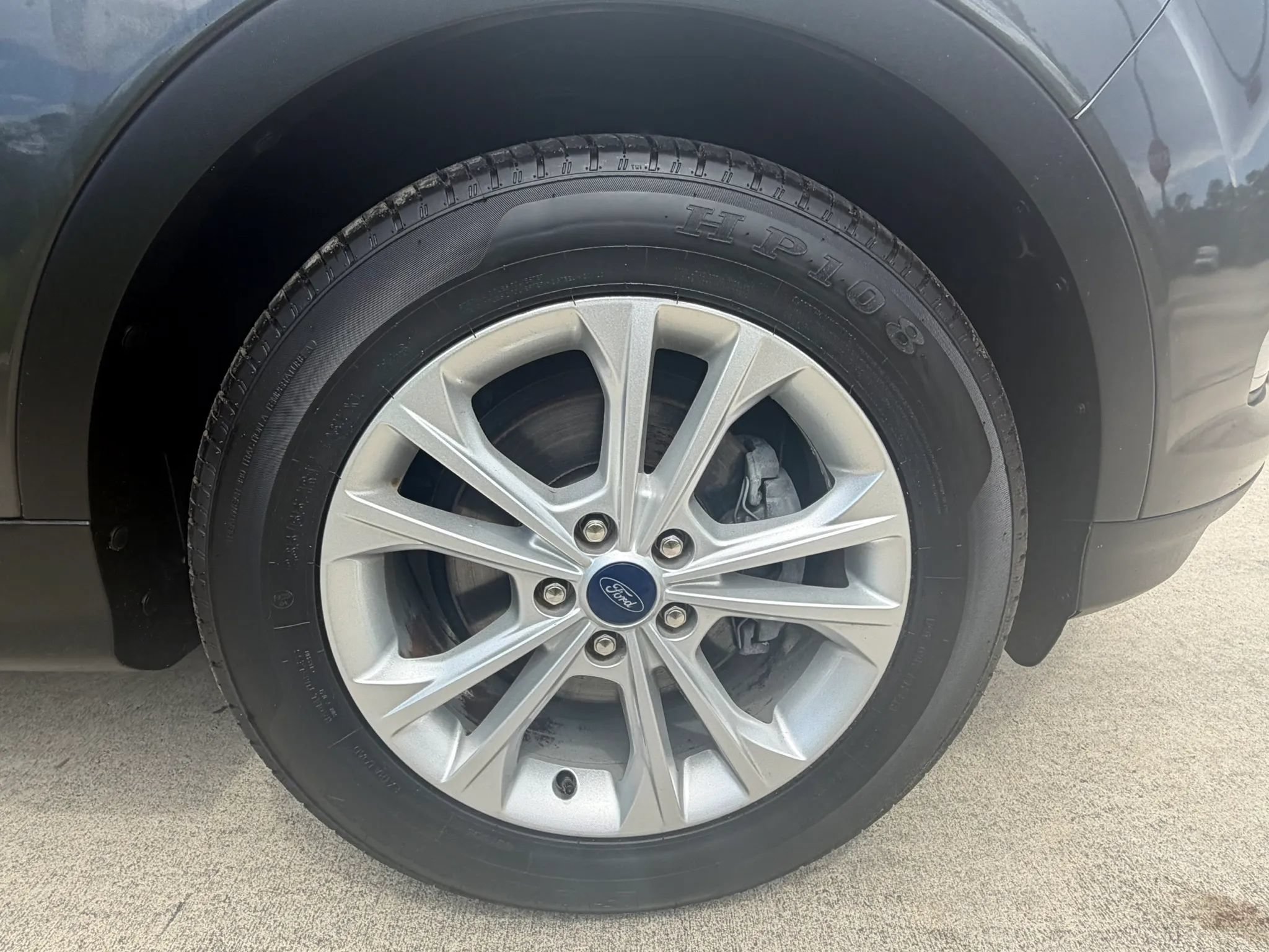 Used 2018 Ford Escape SE FWD image 38