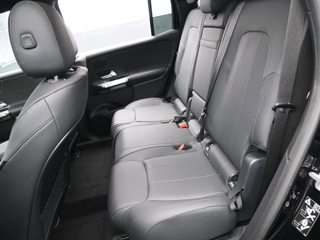 Used 2025 Mercedes-Benz EQB 250+ w/ Winter Package image 26