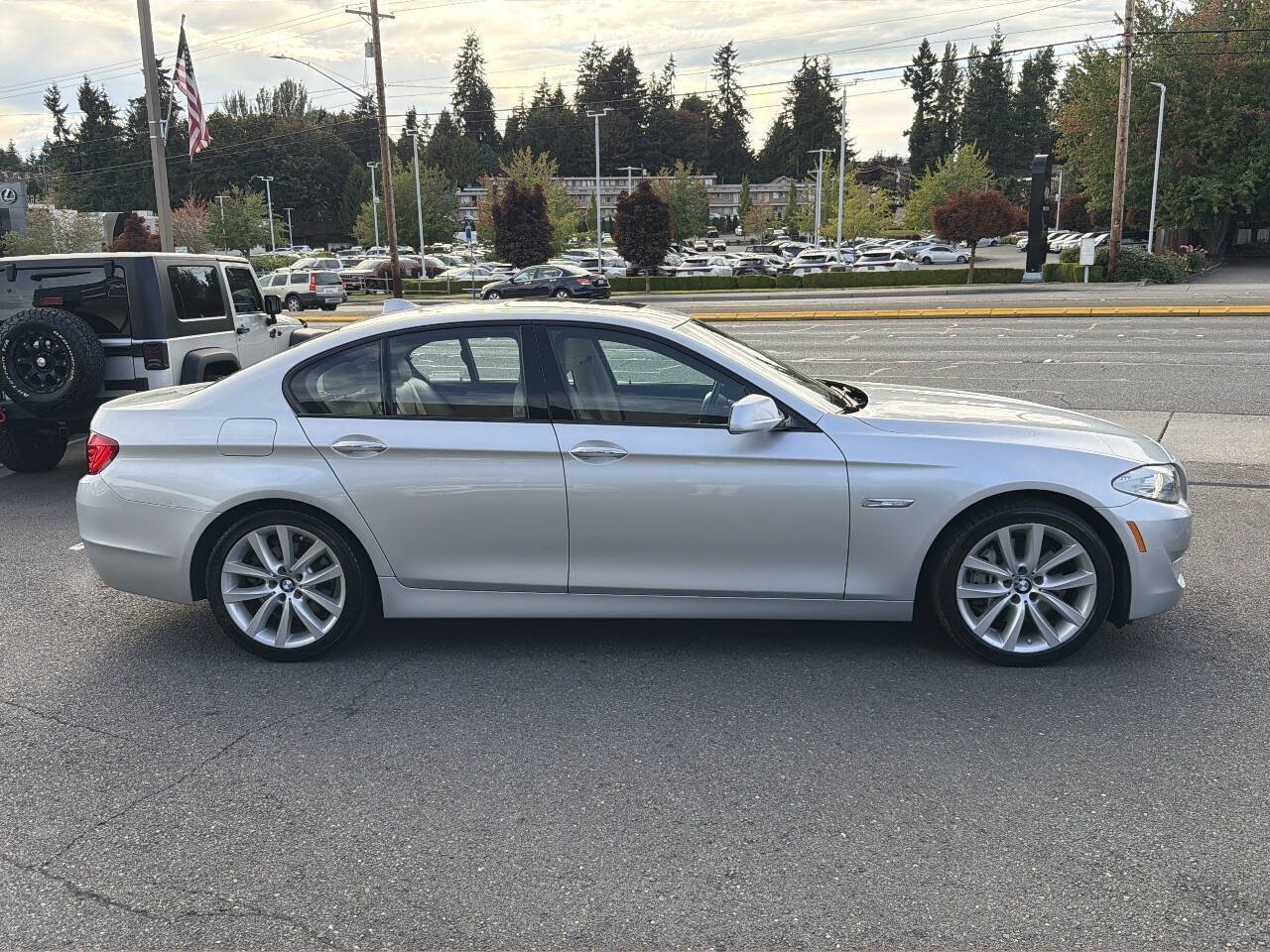Used 2011 BMW 535i Sedan RWD image 11