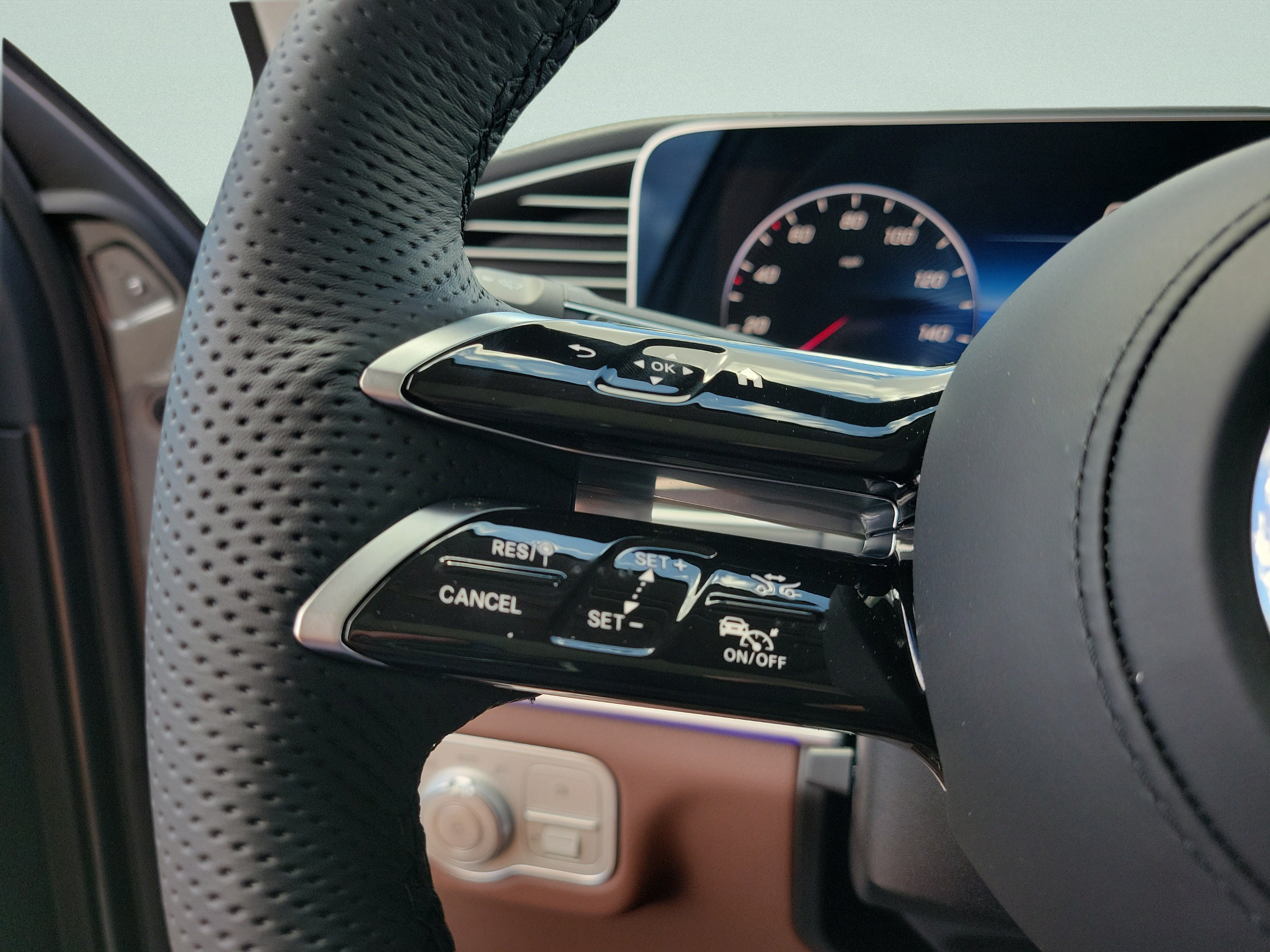 New 2026 Mercedes-Benz GLS 450 4MATIC image 26