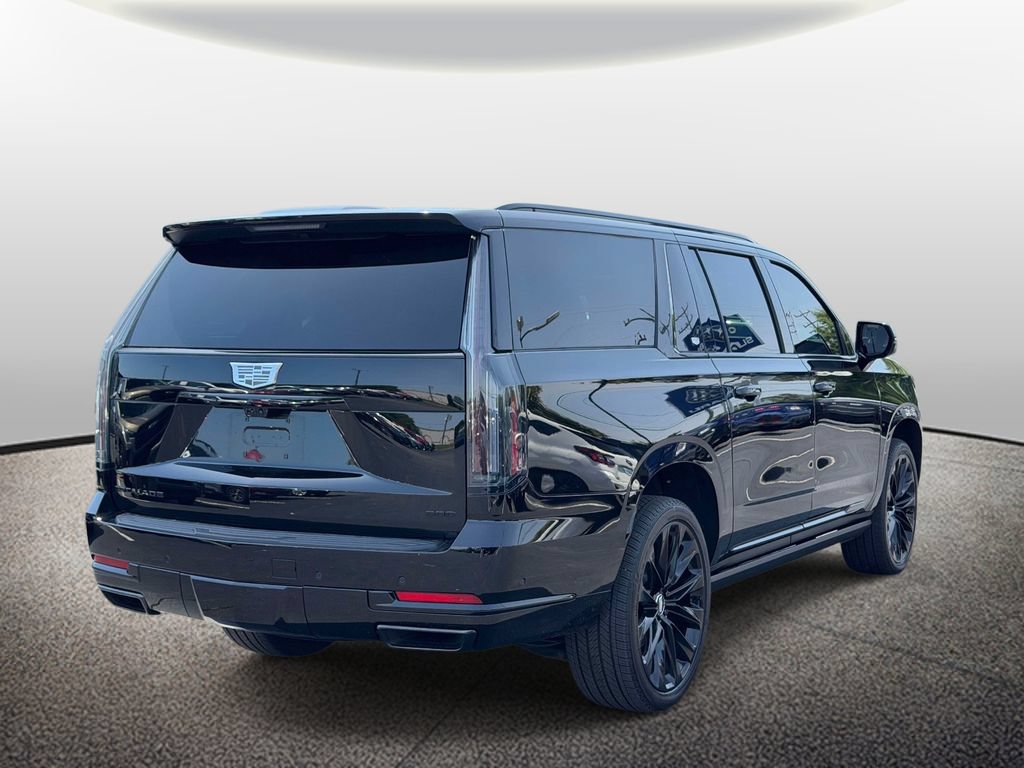 Certified 2026 Cadillac Escalade ESV Platinum Sport w/ LPO, ONYX Package AWD/4WD image 2