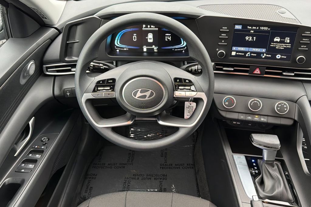 New 2026 Hyundai Elantra SE image 12