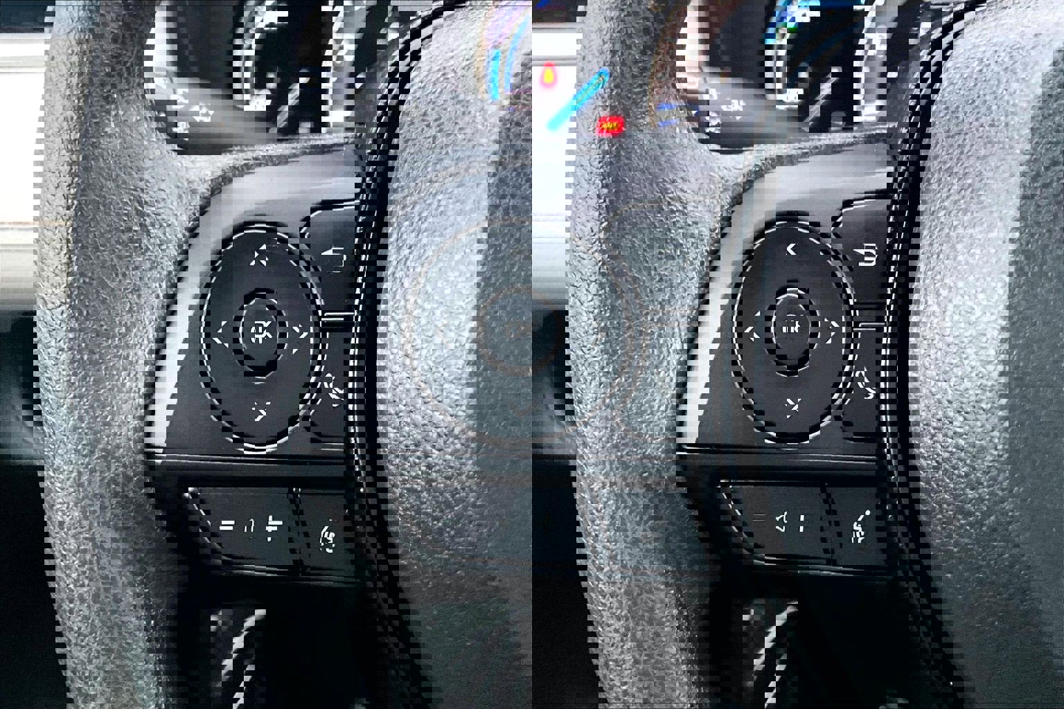 Used 2025 Toyota RAV4 XLE image 17