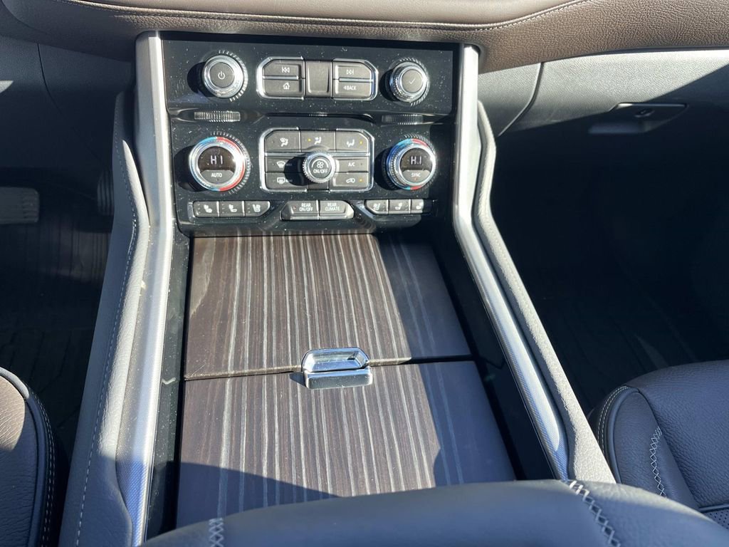 Used 2024 GMC Yukon Denali w/ Max Trailering Package image 37