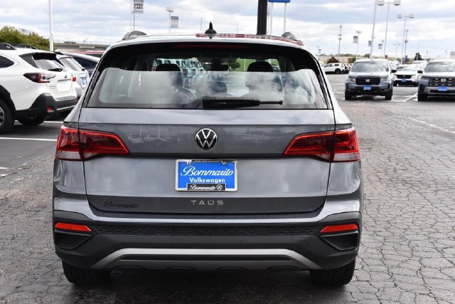 Used 2024 Volkswagen Taos S w/ MDO Package FWD image 6