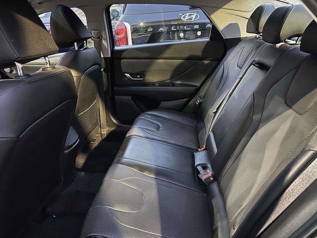 Certified 2023 Hyundai Elantra Limited w/ Cargo Package FWD image 15