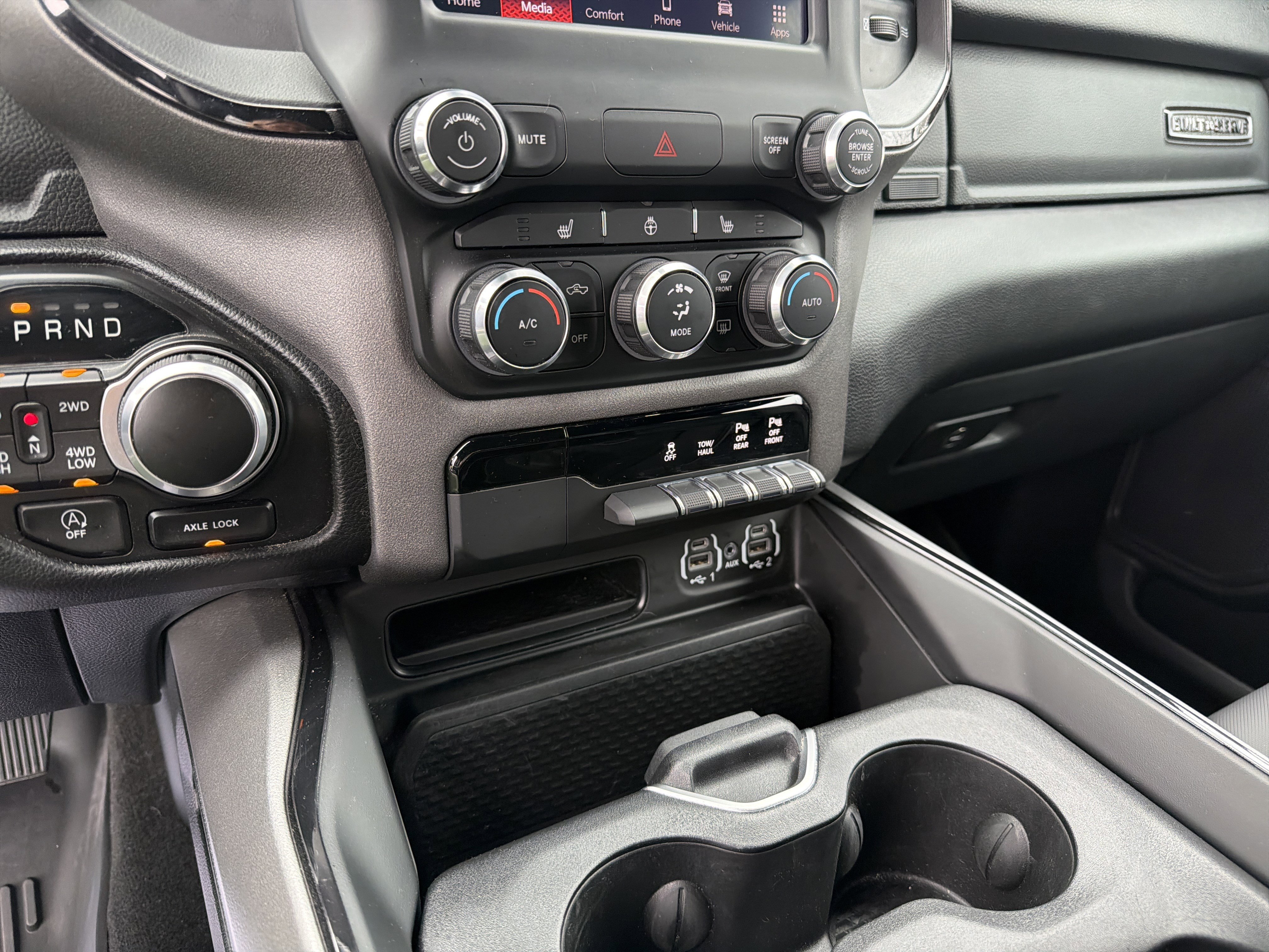 Used 2023 RAM 1500 Big Horn AWD/4WD image 24