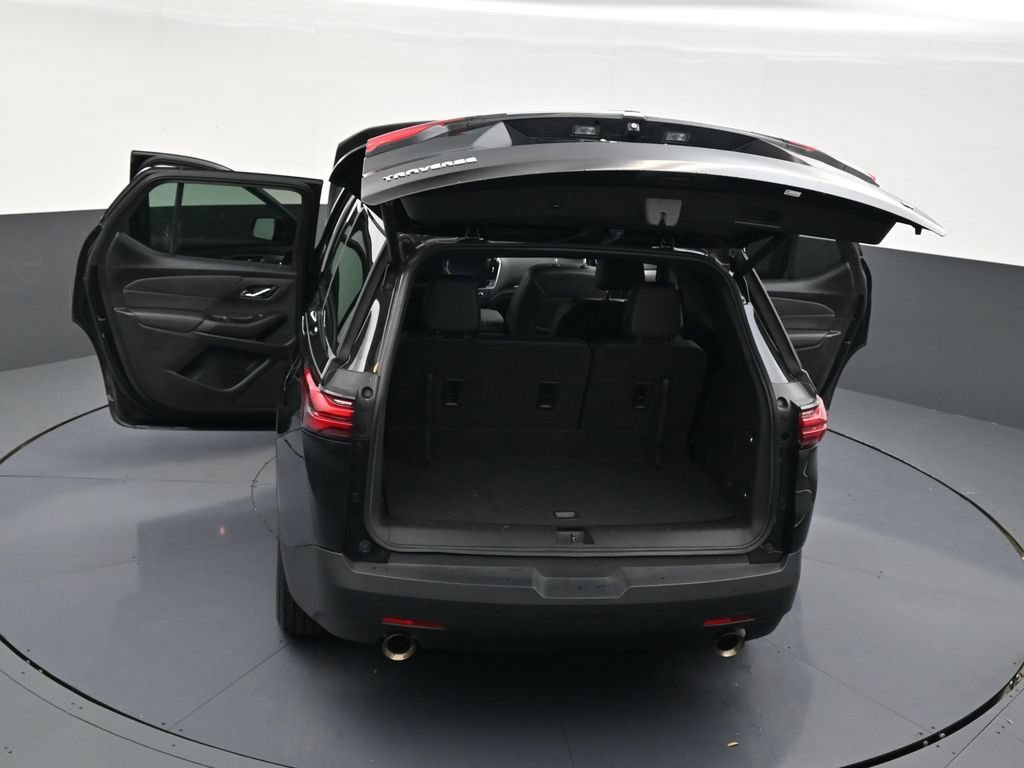 Used 2023 Chevrolet Traverse LT FWD image 29