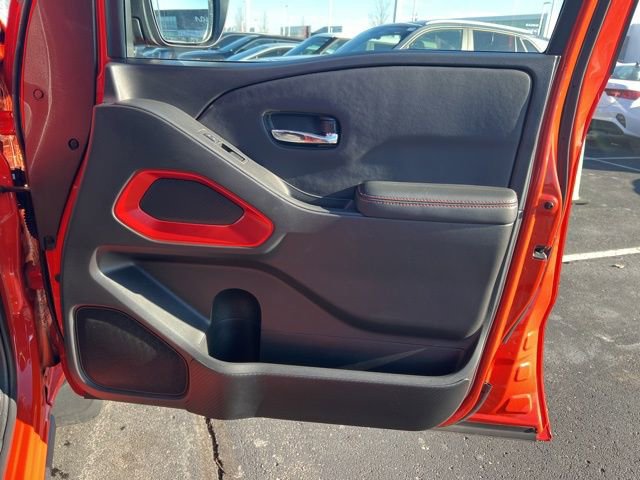 Used 2025 Nissan Frontier PRO-4X w/ Tow Package image 31