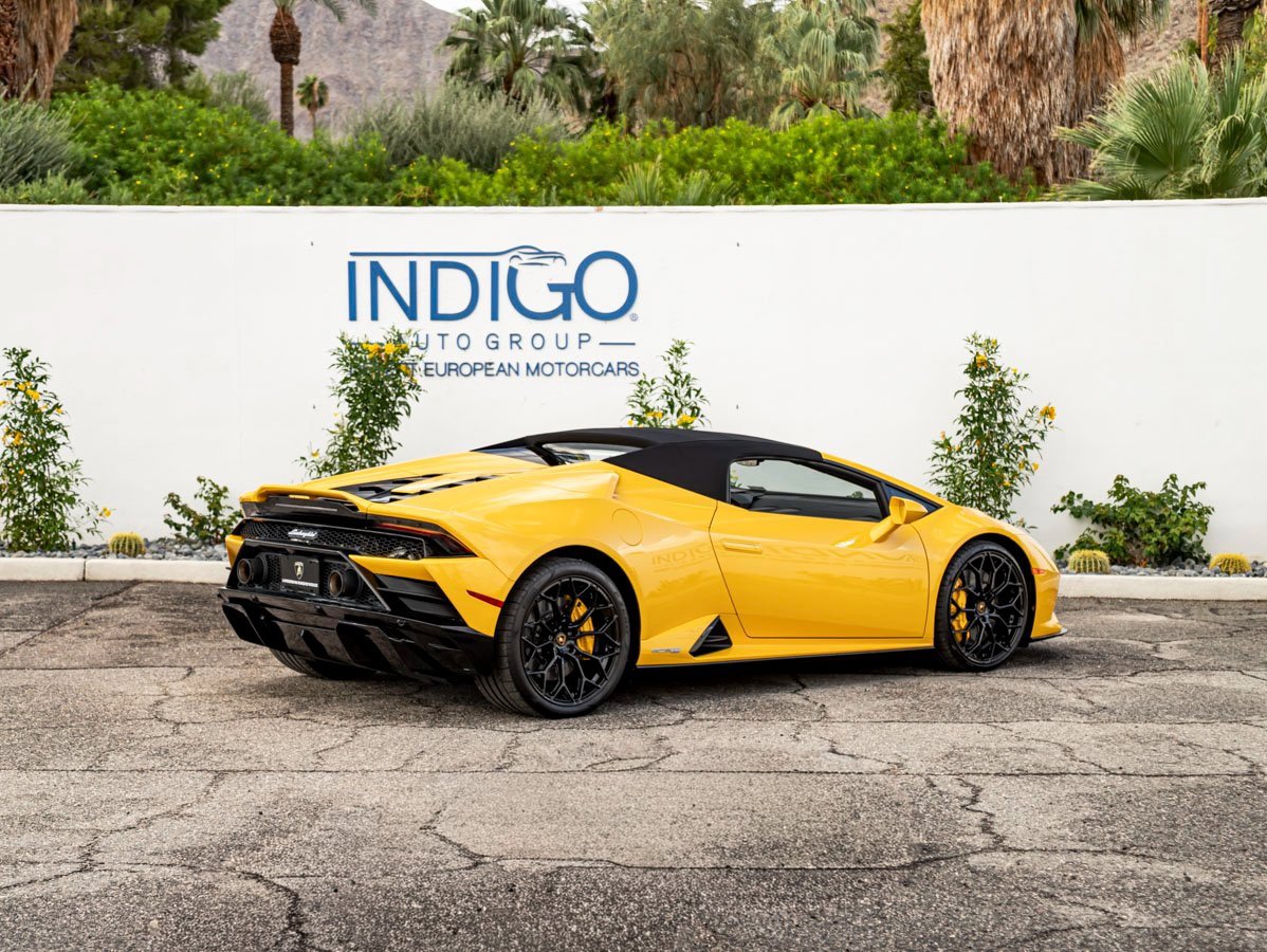 Used 2023 Lamborghini Huracan EVO image 8