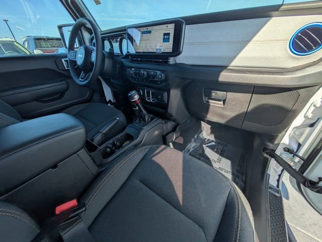 Used 2025 Jeep Wrangler Sport S image 11