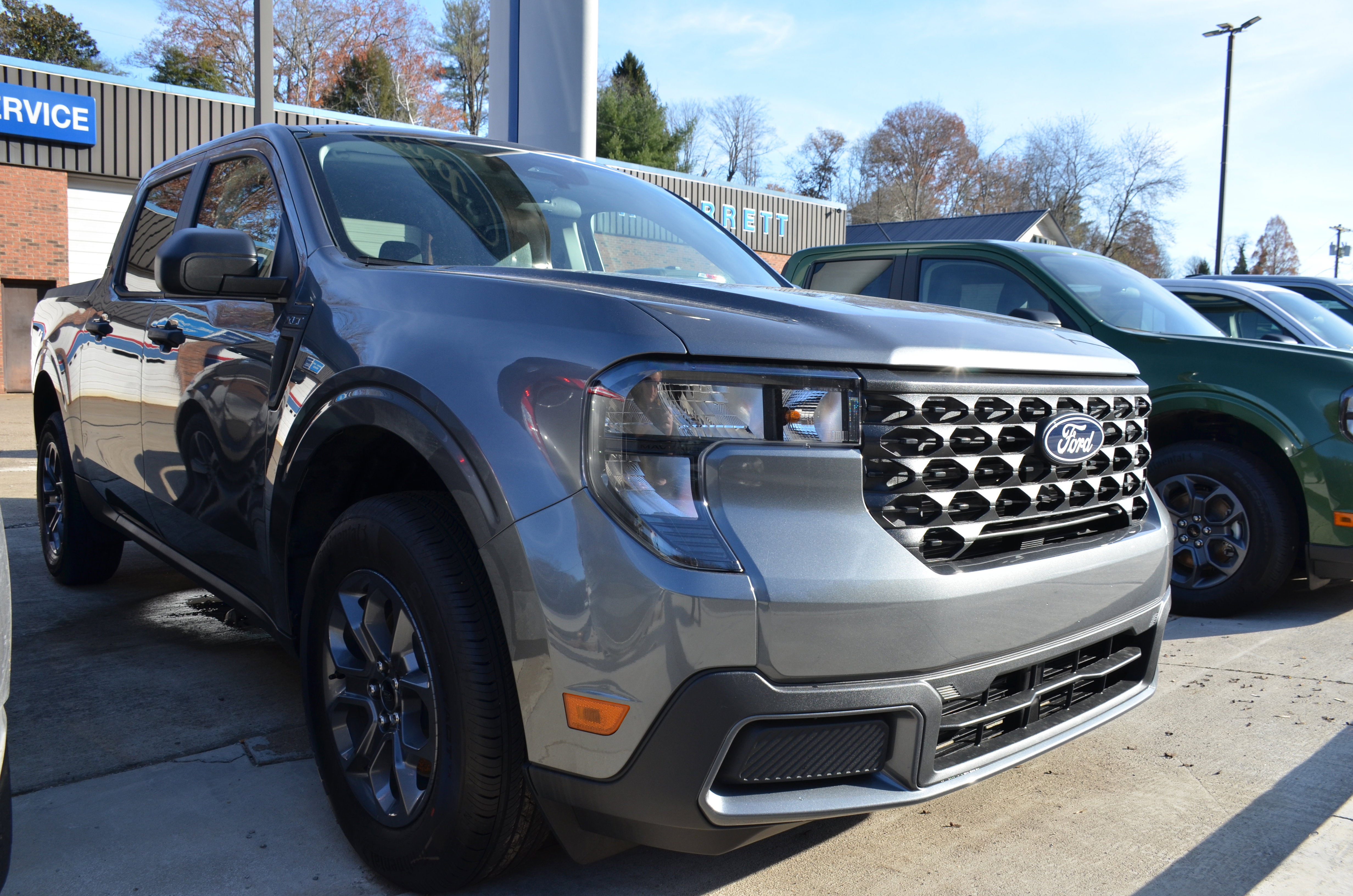 New 2025 Ford Maverick XLT w/ Equipment Group 301A