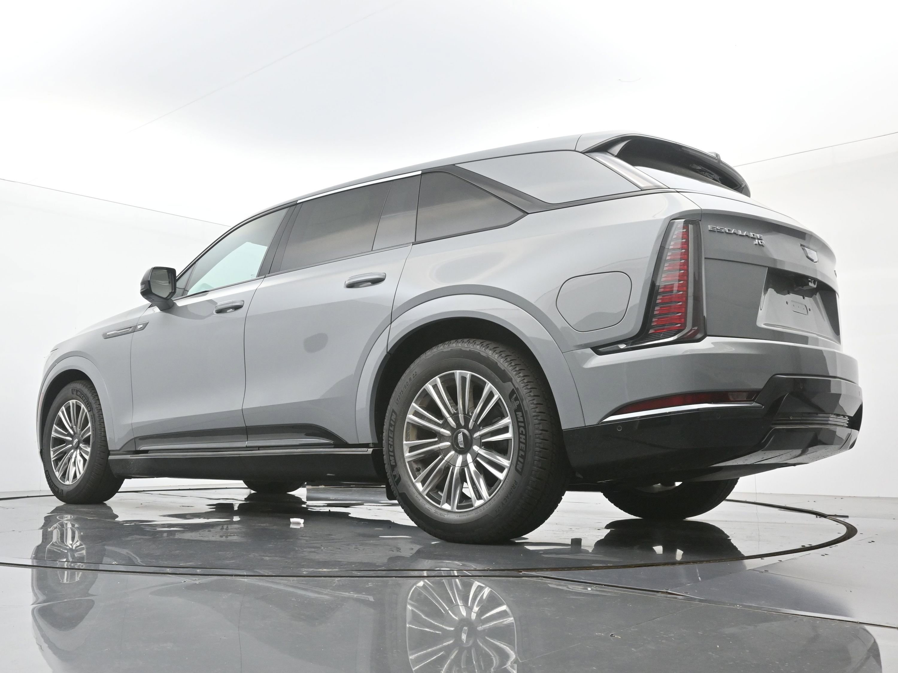 New 2026 Cadillac Escalade IQ Sport 1 w/ LPO, Floor Liner Package image 17