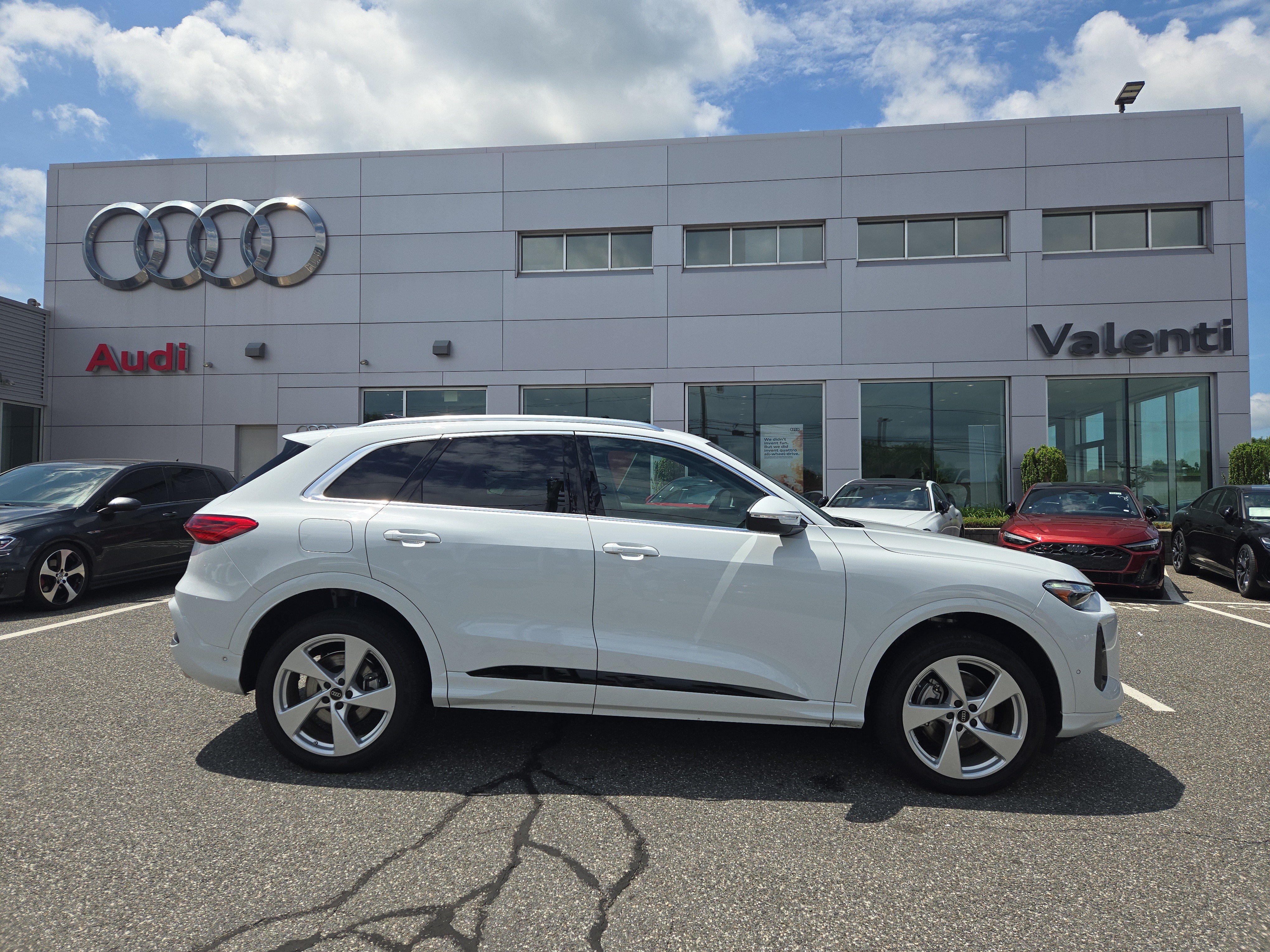 Certified 2025 Audi Q5 Premium w/ Premium Plus AWD/4WD image 1