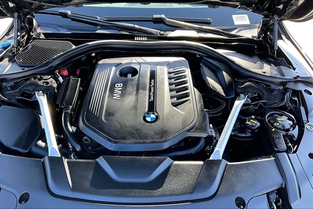 Used 2019 BMW 740i w/ M Sport Package image 28