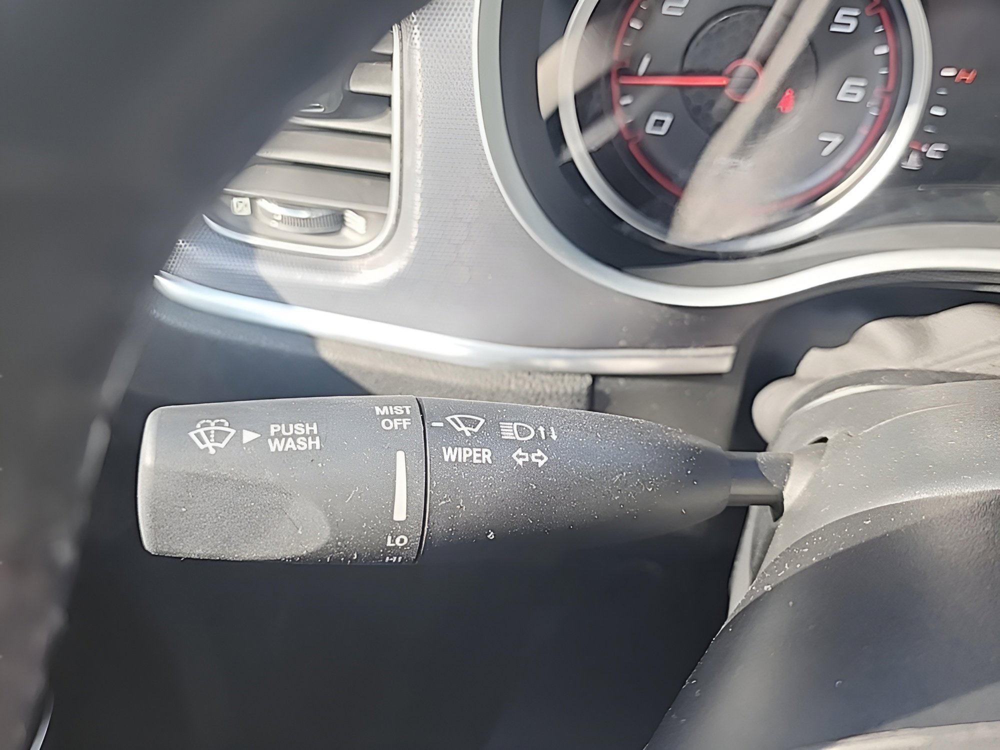 Used 2017 Dodge Charger SXT image 23