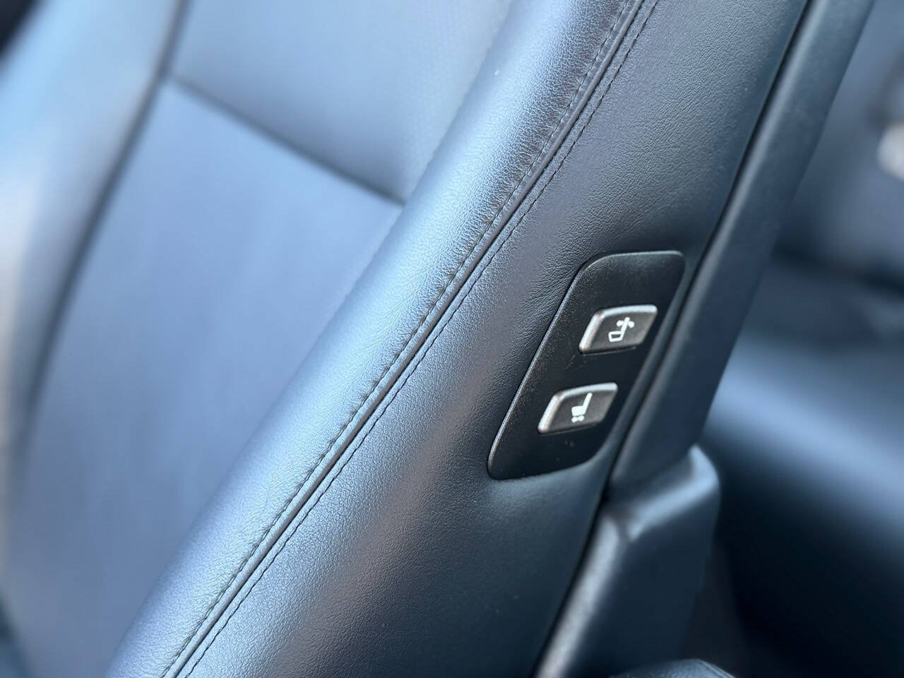 Used 2008 Lexus LS 460 RWD image 72
