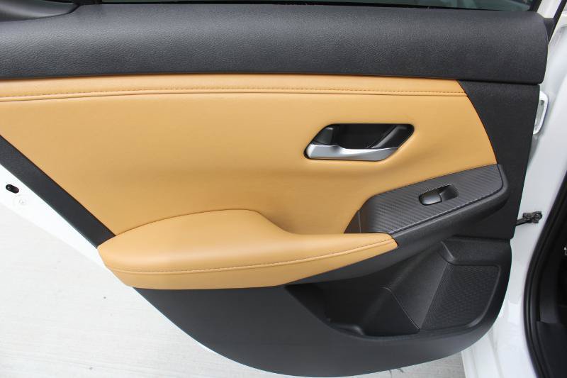 Used 2022 Nissan Sentra SV w/ SV Premium Package FWD image 15