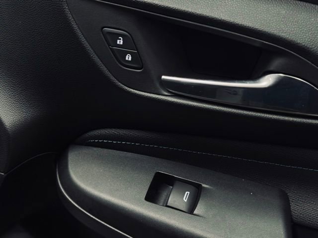 Used 2025 Buick Envista Sport Touring image 14