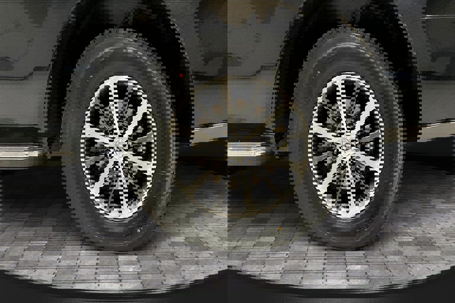 Used 2021 Ford Expedition XLT image 32