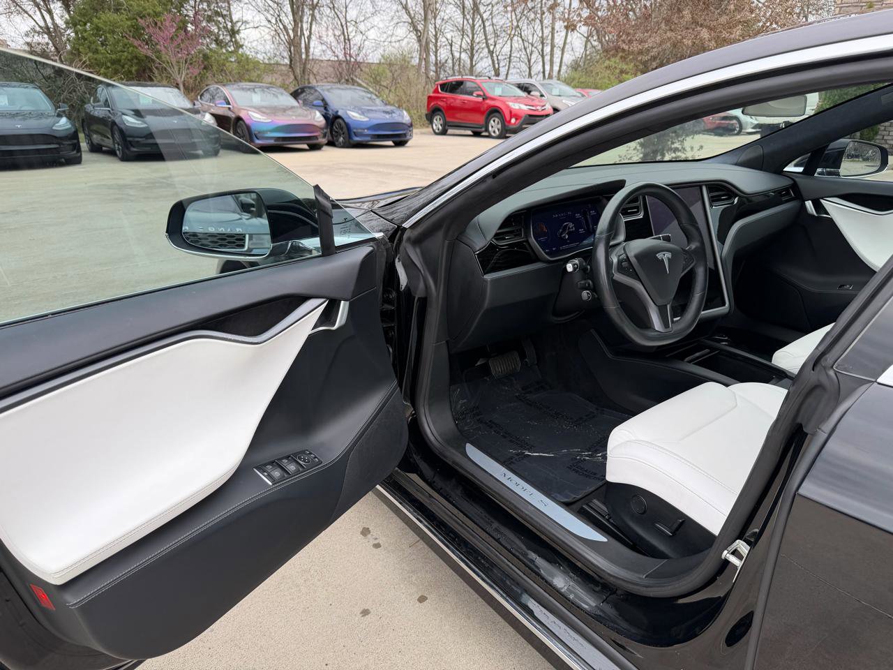Used 2020 Tesla Model S Long Range image 8