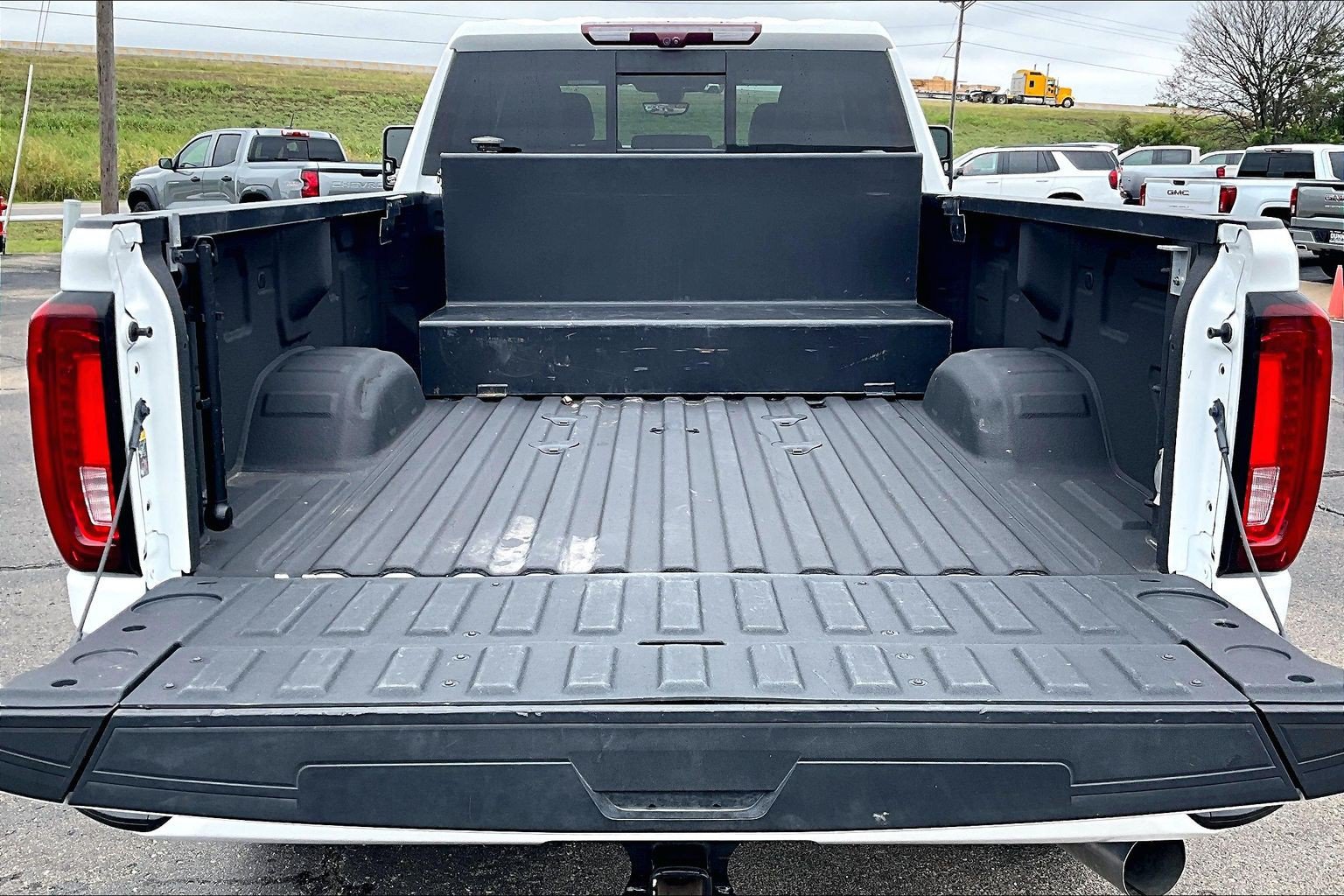 Used 2021 GMC Sierra 3500 Denali w/ Denali Ultimate Package AWD/4WD image 30