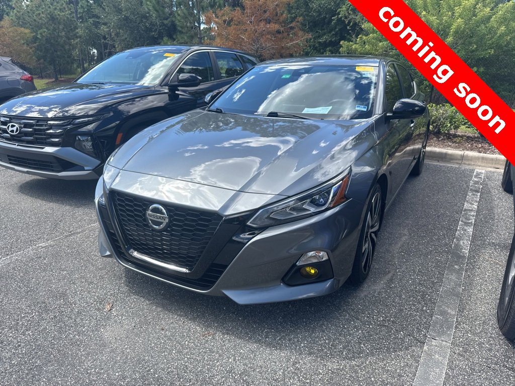 Used 2021 Nissan Altima 2.5 SR w/ SR Premium Package
