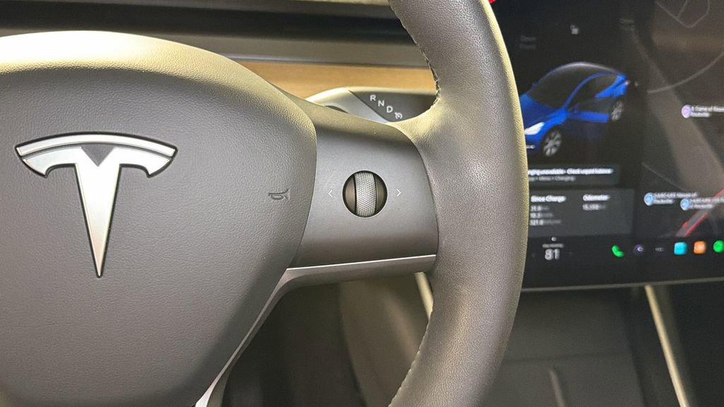 Used 2021 Tesla Model Y Standard Range image 33