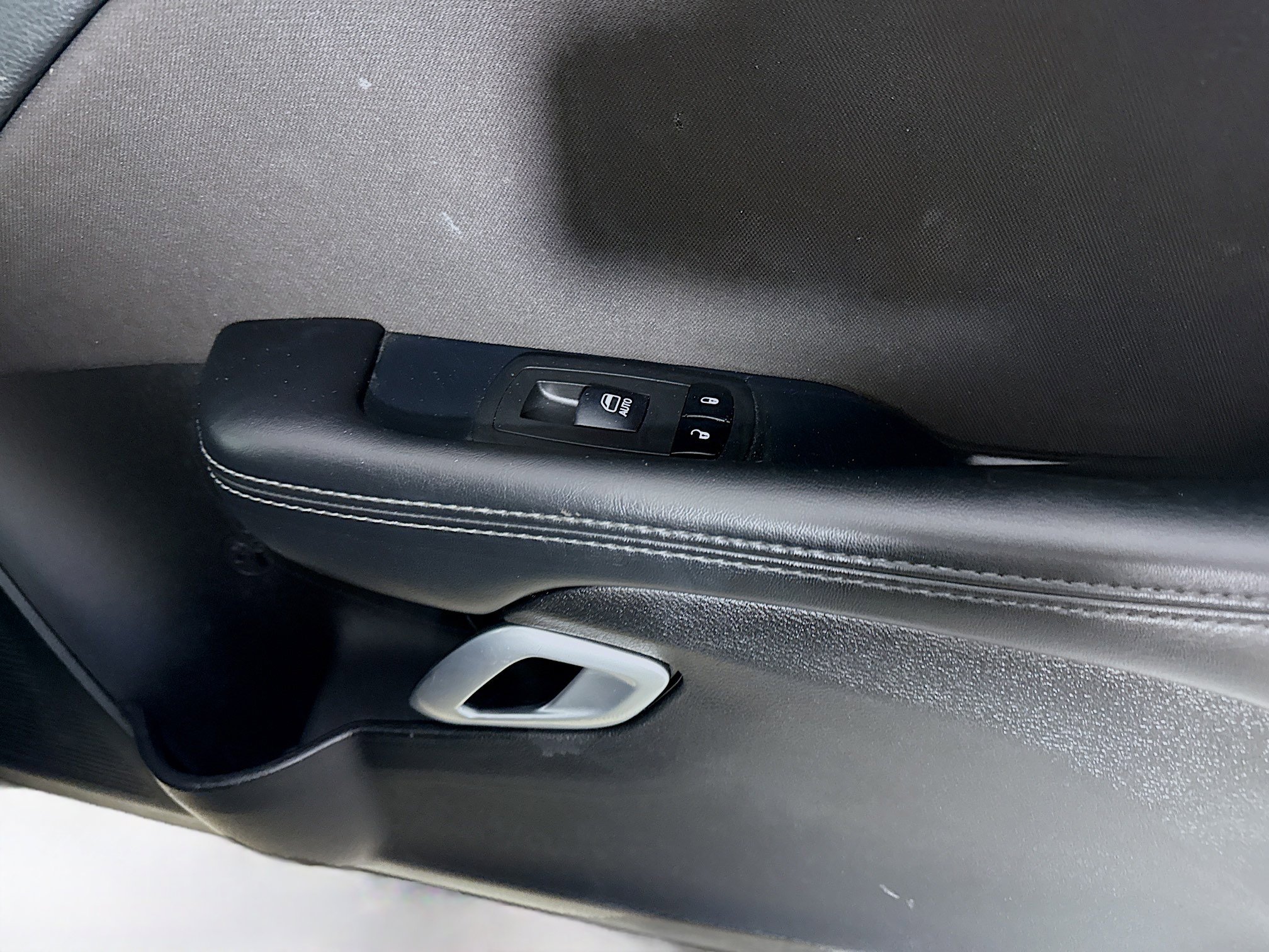 Used 2022 Dodge Challenger GT image 29